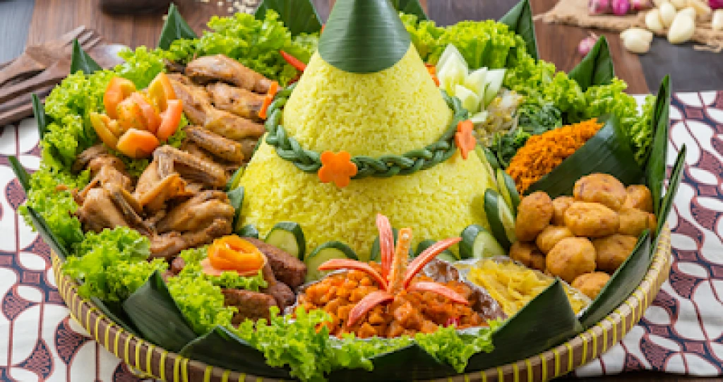 Nasi Tumpeng Surabaya